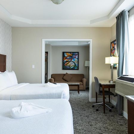 Quality Inn & Suites (Adults Only) Vancouver Exterior foto