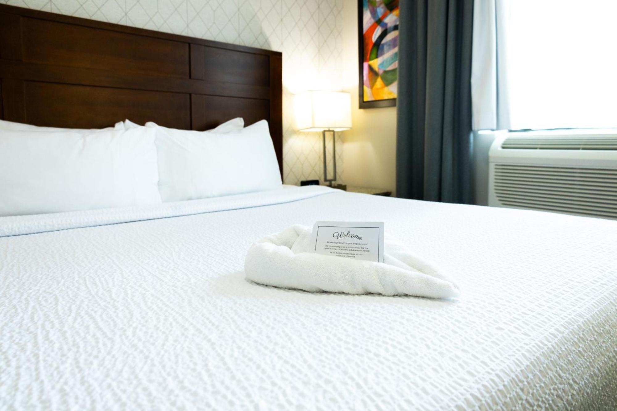 Quality Inn & Suites (Adults Only) Vancouver Exterior foto